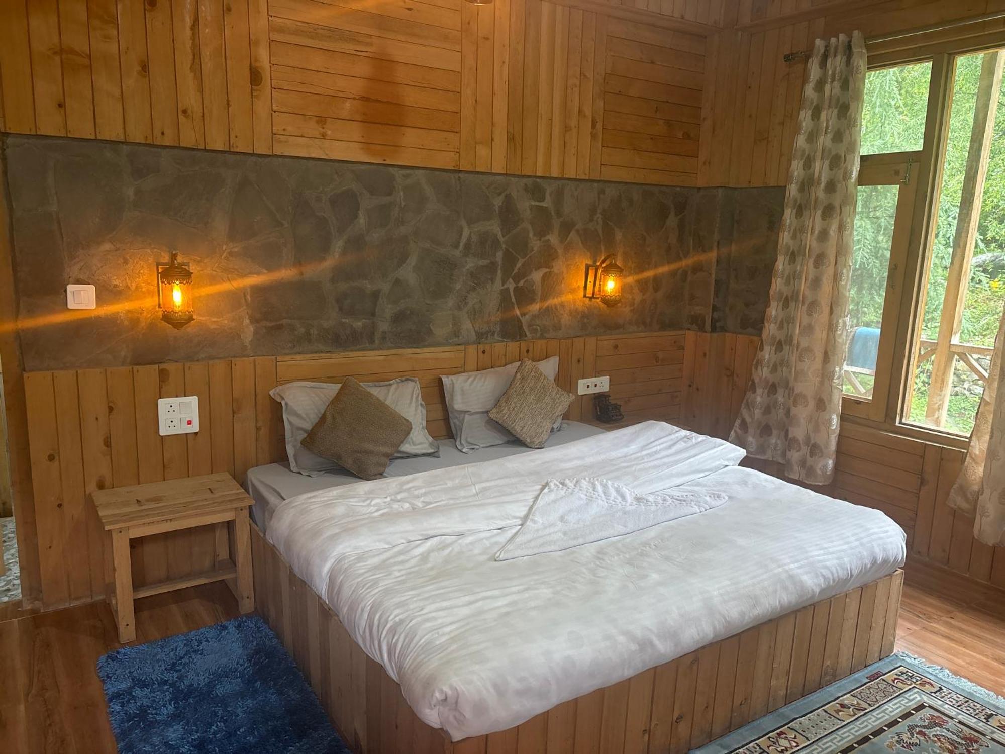 The Cozy Cabin, Jibhi Banjār Eksteriør billede