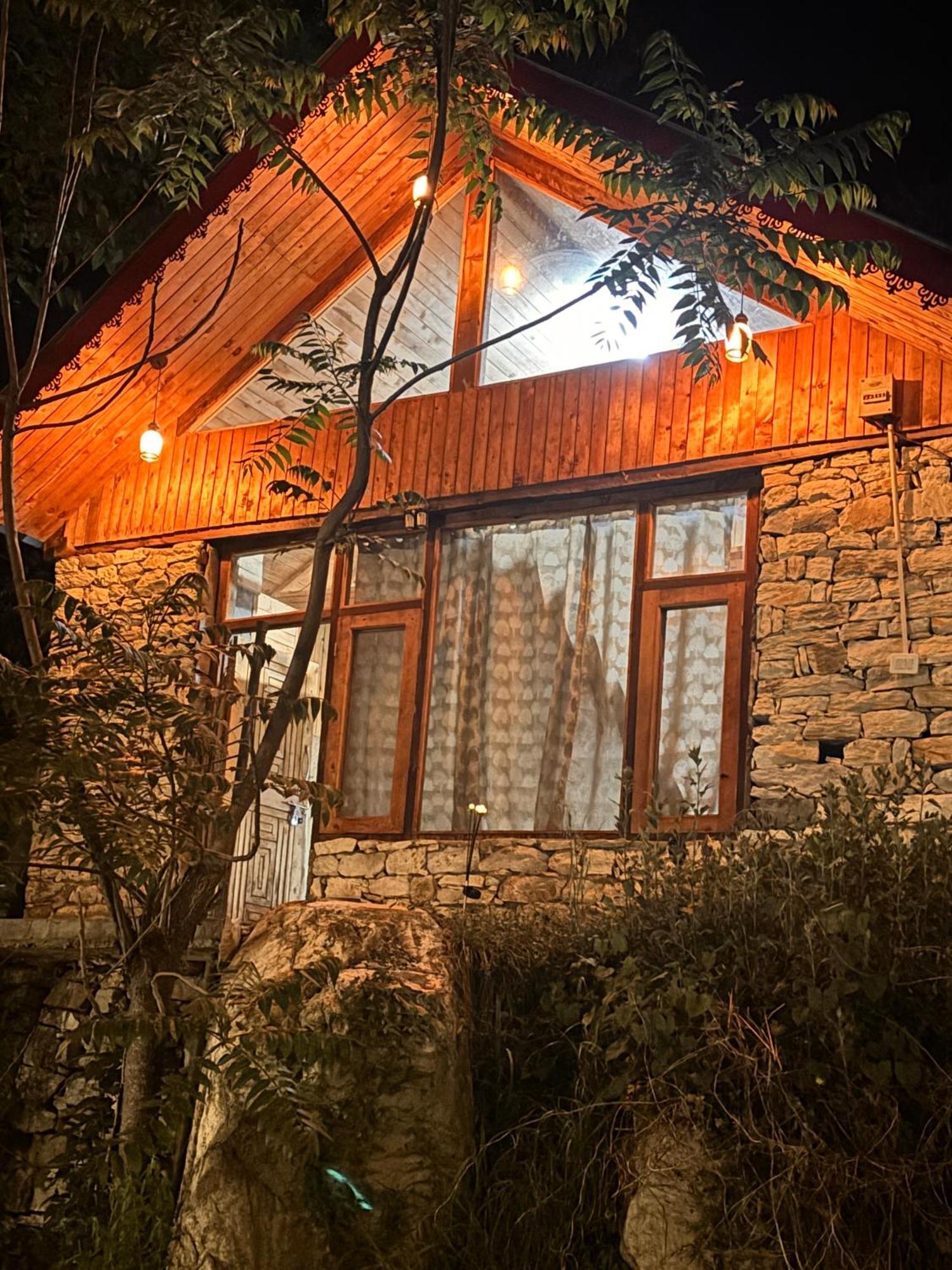 The Cozy Cabin, Jibhi Banjār Eksteriør billede